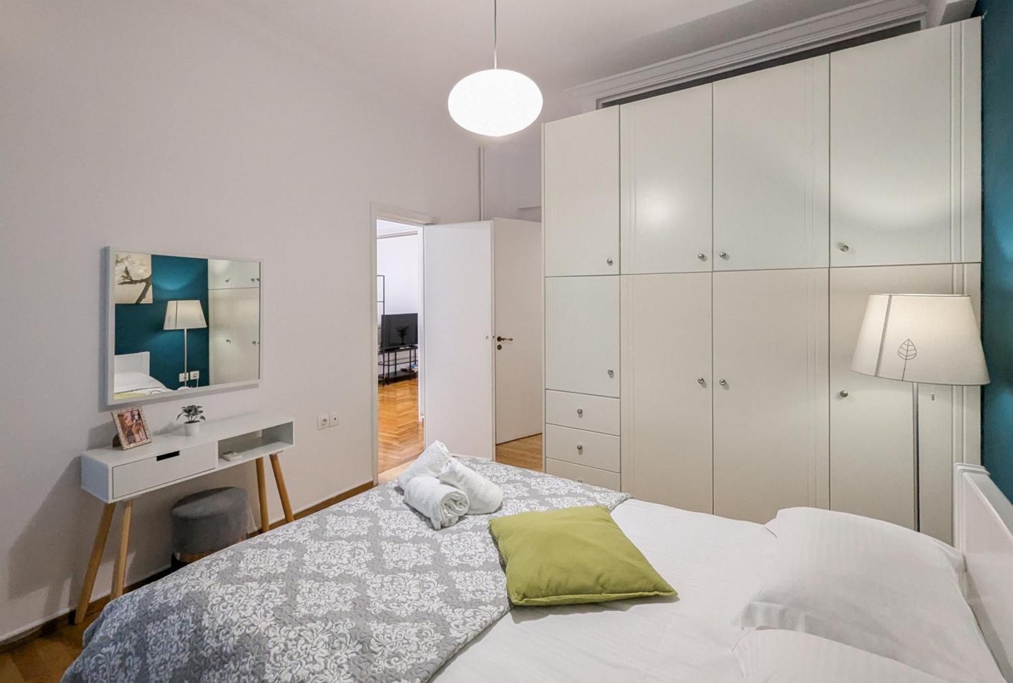 Spacious Apt For 5 Guests Next To Acropolis&Metro Athene Buitenkant foto