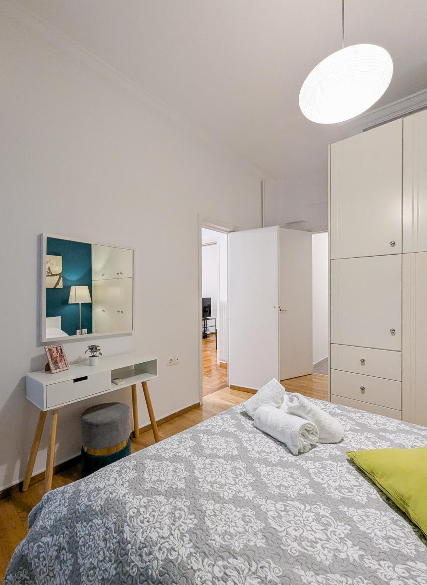 Spacious Apt For 5 Guests Next To Acropolis&Metro Athene Buitenkant foto